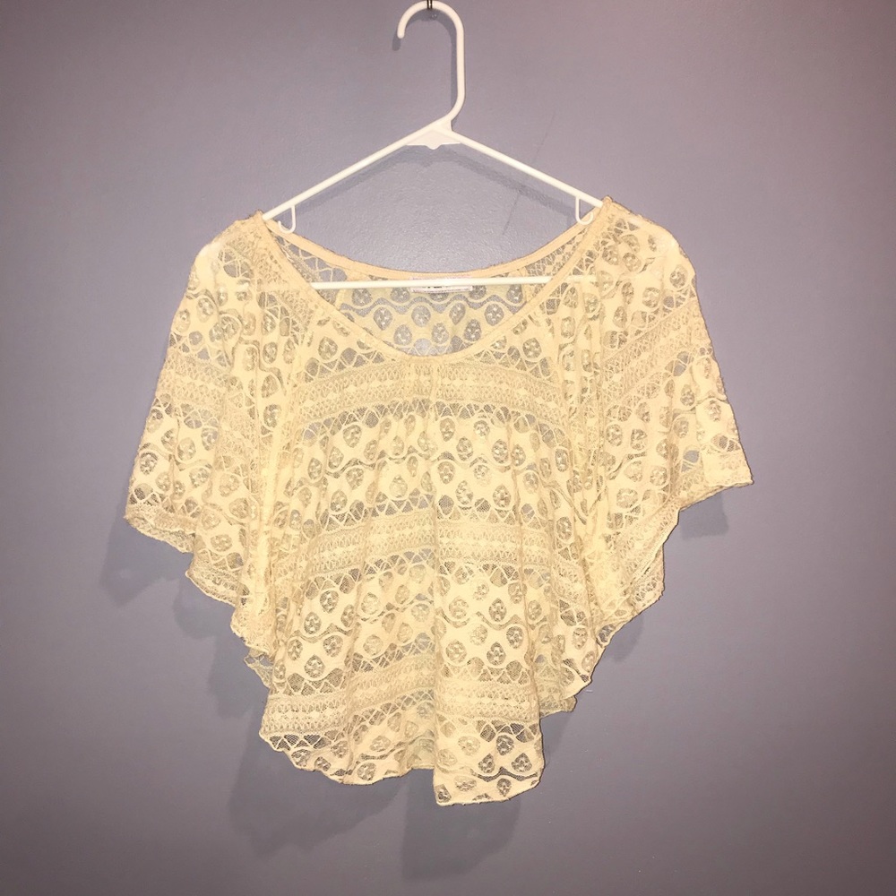 Body Central Cream Lace Cropped Top Size S